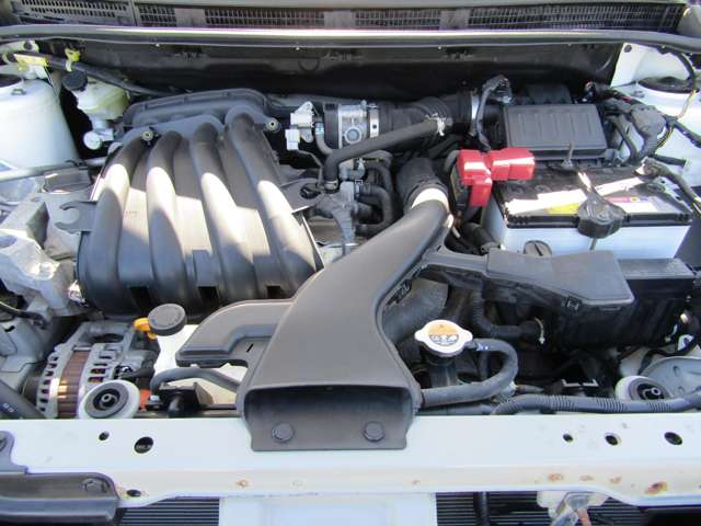Nissan AD 11
