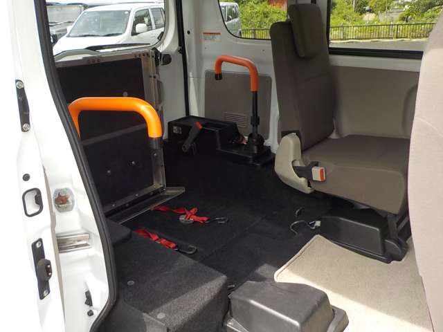 Suzuki Every 12