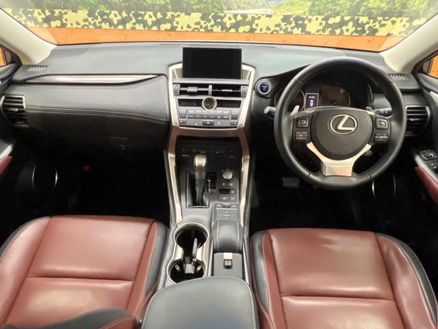 Lexus NX 2