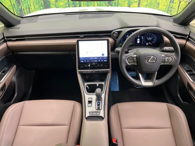Lexus LBX 2
