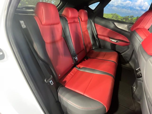 Lexus NX 11