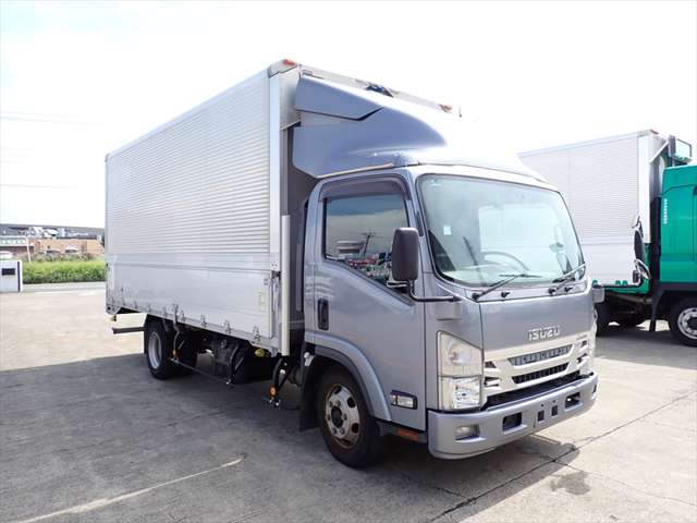Isuzu Elf 3