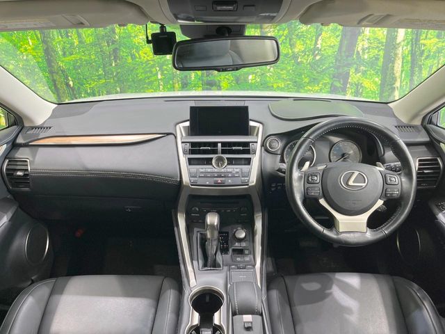 Lexus NX 2