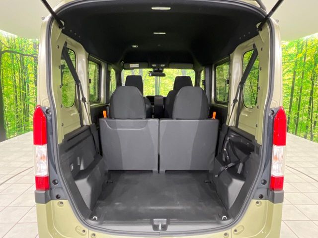 Honda N-VAN 11