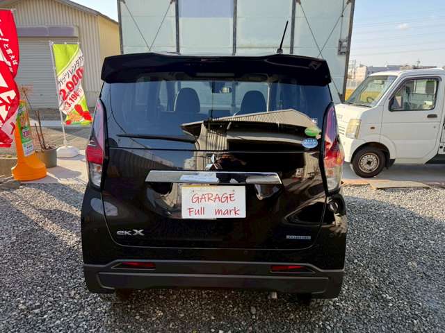 Mitsubishi eK X 4
