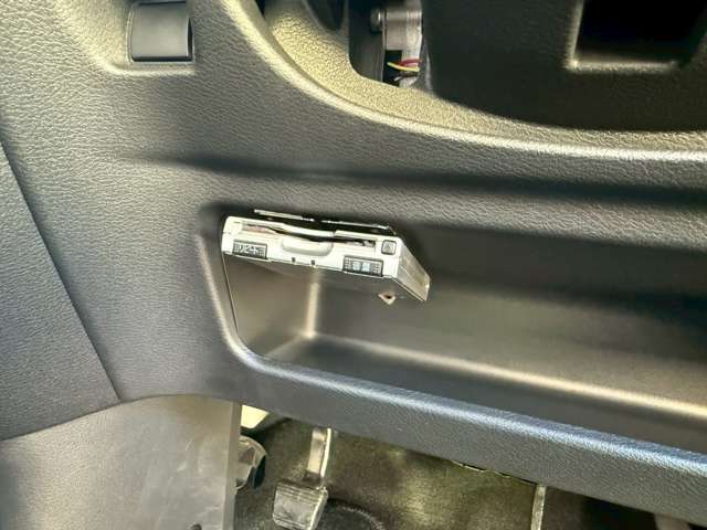 Mitsubishi eK X 9