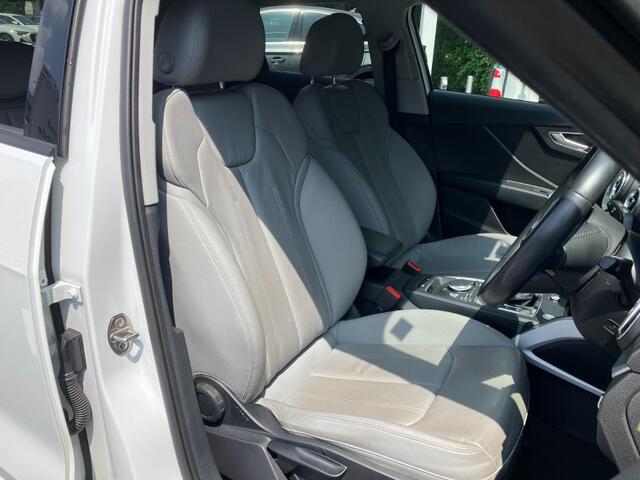 Audi Q2 8