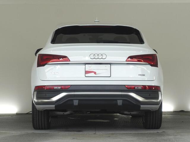 Audi Q5 Sportback 6