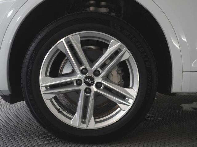 Audi Q5 Sportback 8
