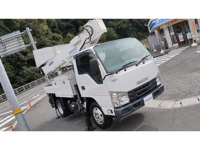 Isuzu Elf 3