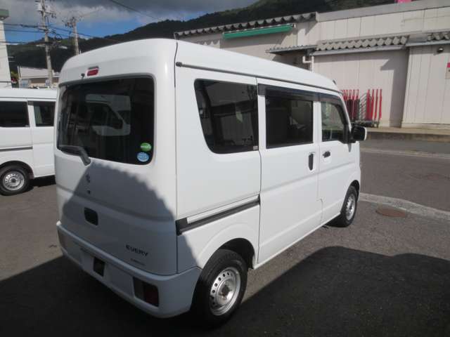 Suzuki Every 12