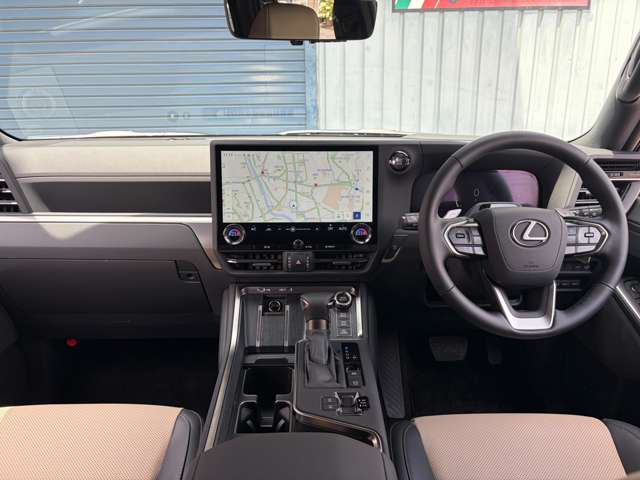 Lexus GX 3