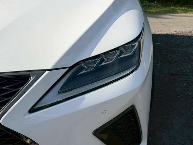Lexus RX 4