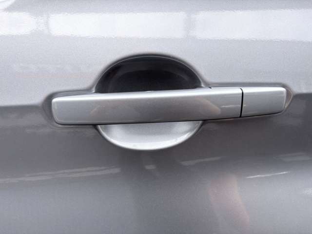 Mitsubishi eK X 12
