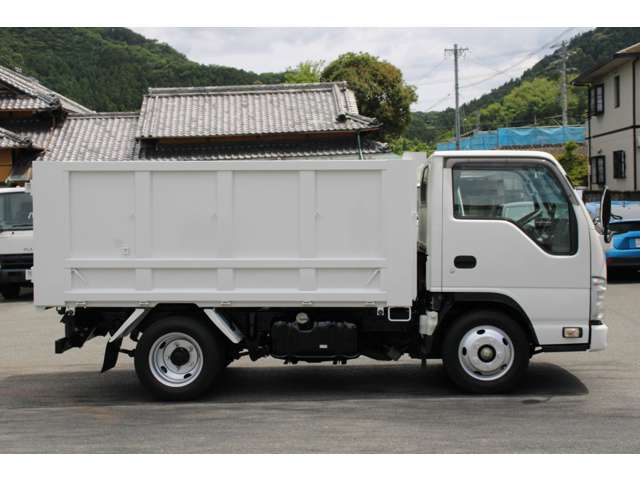 Isuzu Elf 5