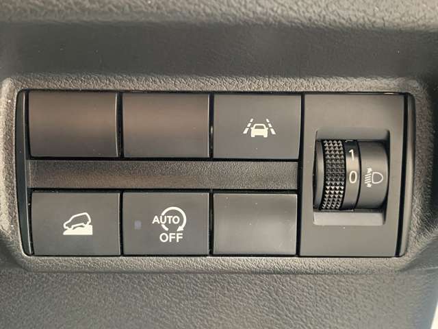 Mitsubishi eK X 12