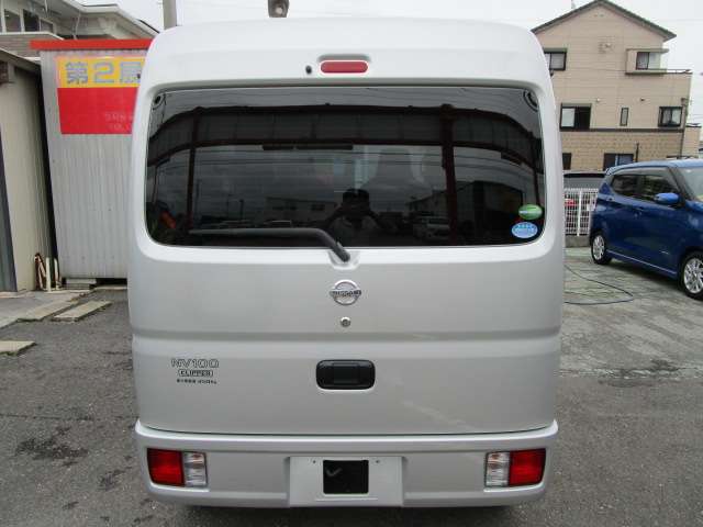 Nissan NV100 Clipper 6