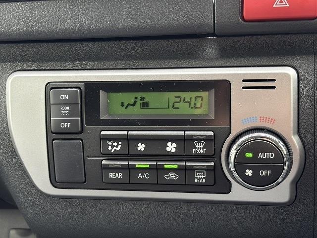 Toyota Hiace 9