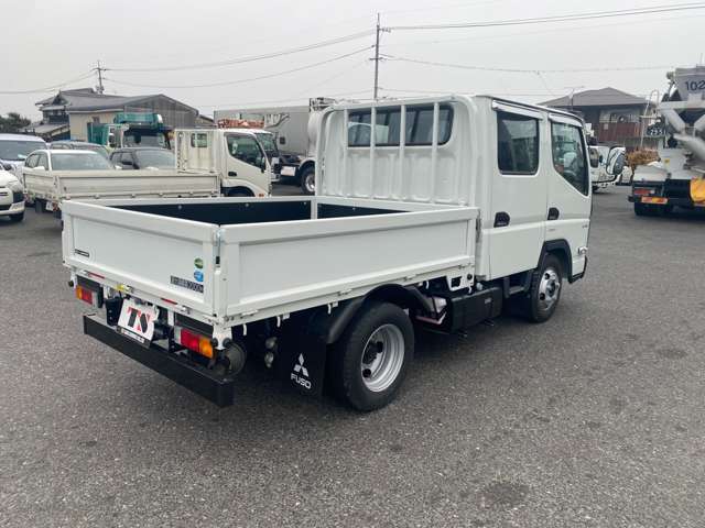 Mitsubishi Fuso Canter 9