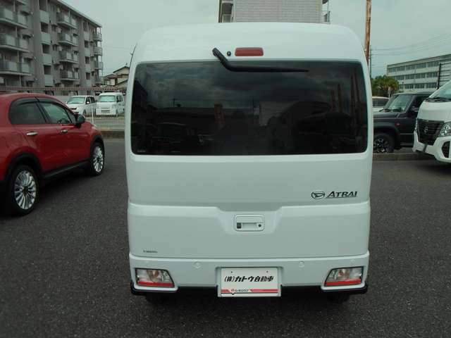 Daihatsu Atrai 3
