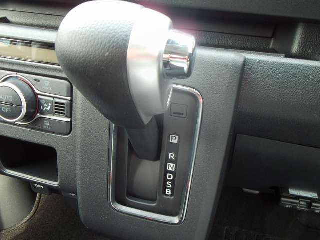 Daihatsu Atrai 10