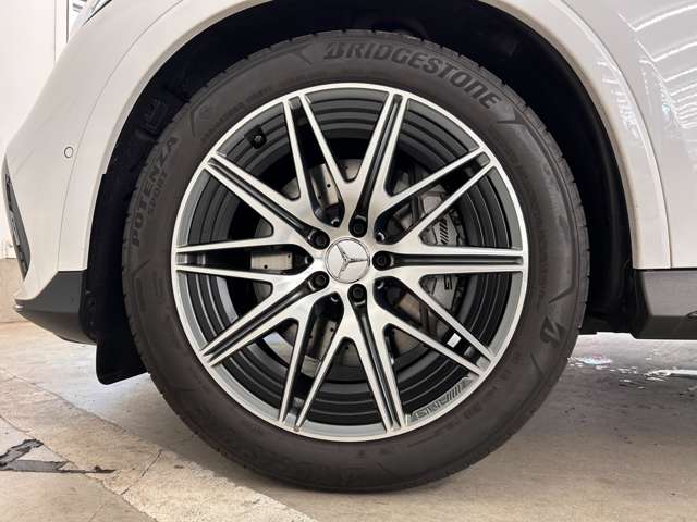 Mercedes-Benz GLC 11