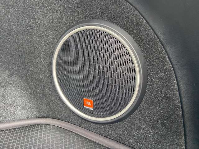 Toyota Harrier 4