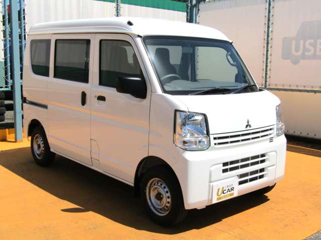 Mitsubishi Minicab Van 4