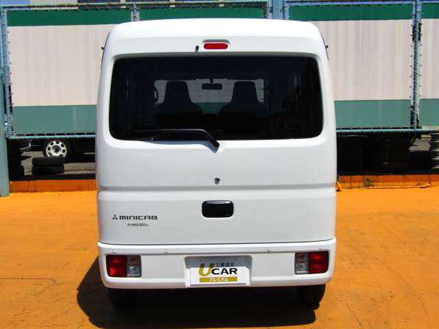 Mitsubishi Minicab Van 7