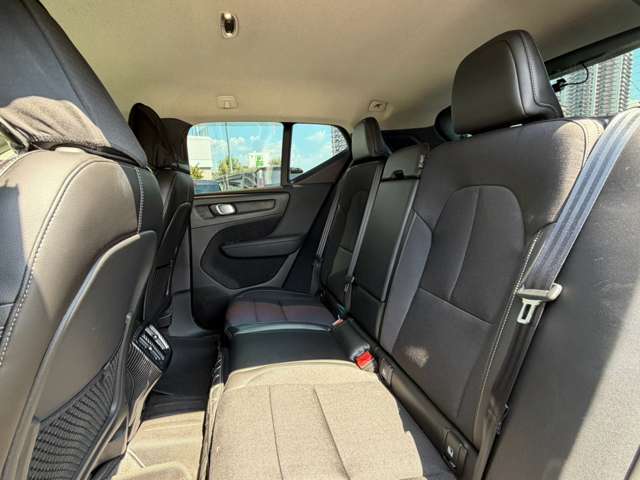 Volvo XC40 10