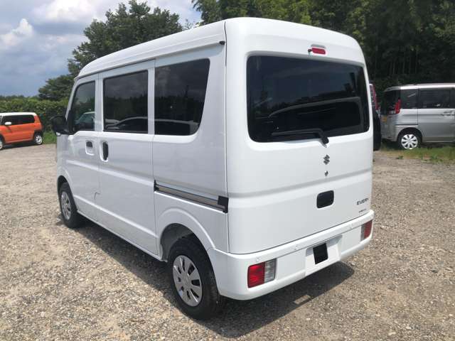 Suzuki Every 8
