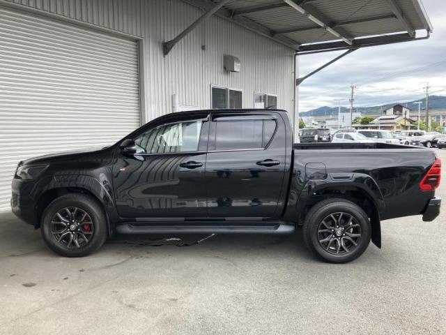 Toyota Hilux 5
