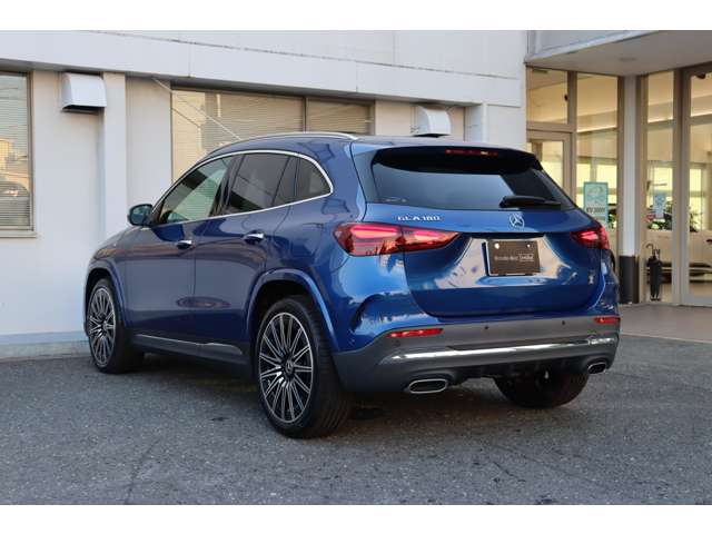 Mercedes-Benz GLA-Class 12