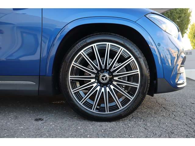 Mercedes-Benz GLA-Class 3
