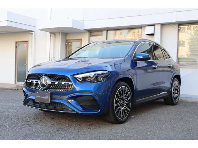 Mercedes-Benz GLA-Class 10