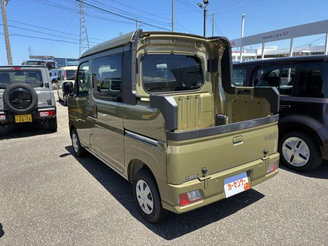 Daihatsu Hijet Deck Van 4