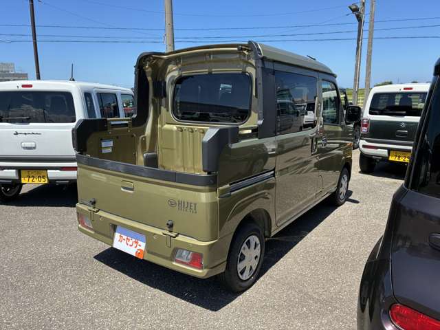Daihatsu Hijet Deck Van 8
