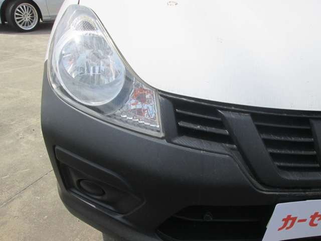 Nissan NV150 AD 8