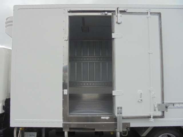 Mitsubishi Fuso Canter 8