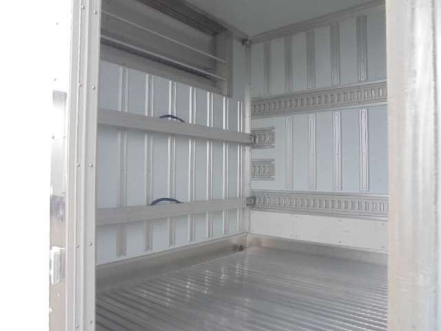 Mitsubishi Fuso Canter 10