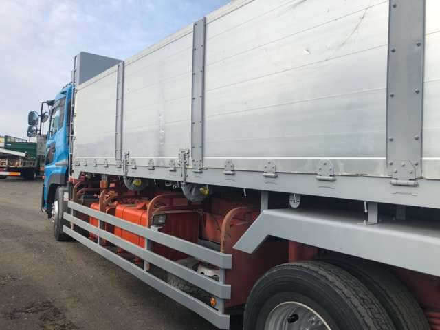 UD Trucks Quon 7