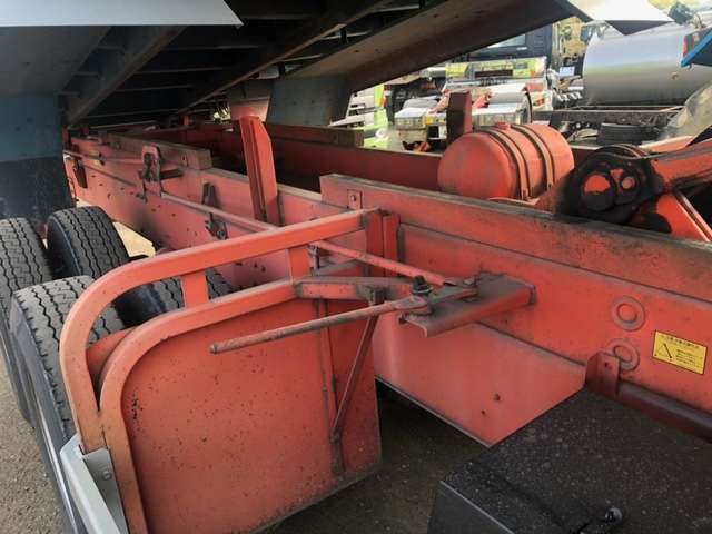 UD Trucks Quon 9