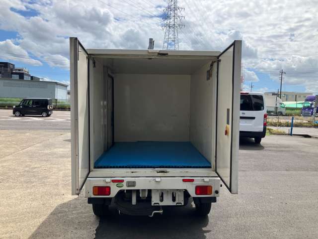 Mazda Scrum Truck 12