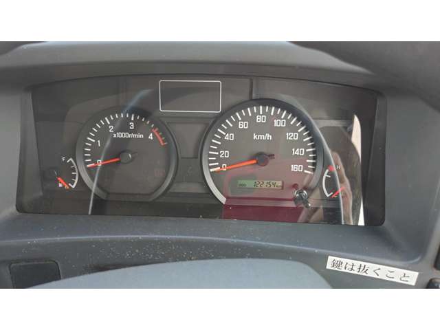 Isuzu Elf 12