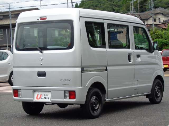 Suzuki Every 2