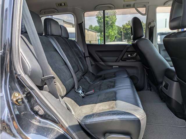 Mitsubishi Pajero 12
