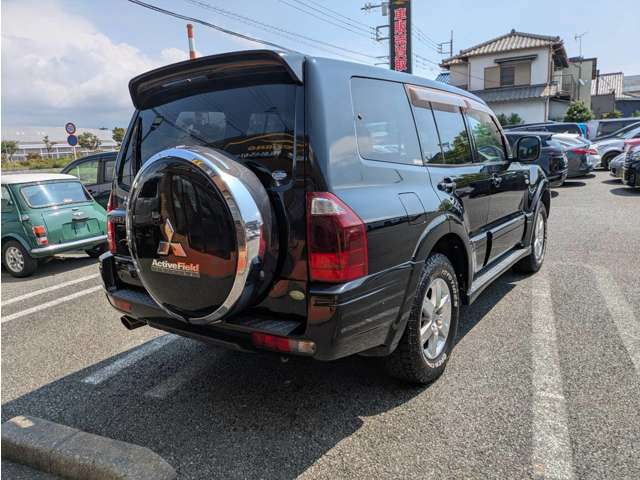 Mitsubishi Pajero 5