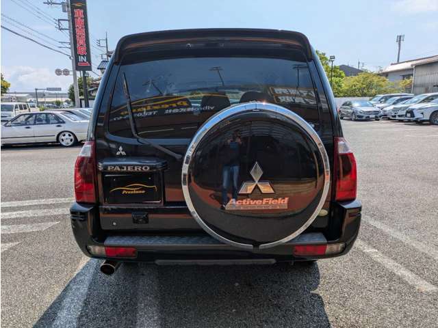 Mitsubishi Pajero 6