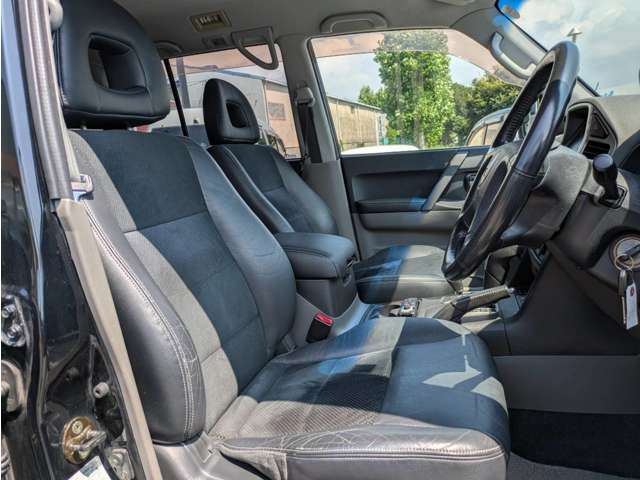 Mitsubishi Pajero 10