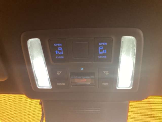 Toyota Noah 12